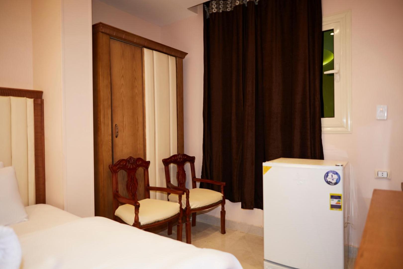 Grand Golden Pyramids View Hotel Kafrat al Jabal Luaran gambar