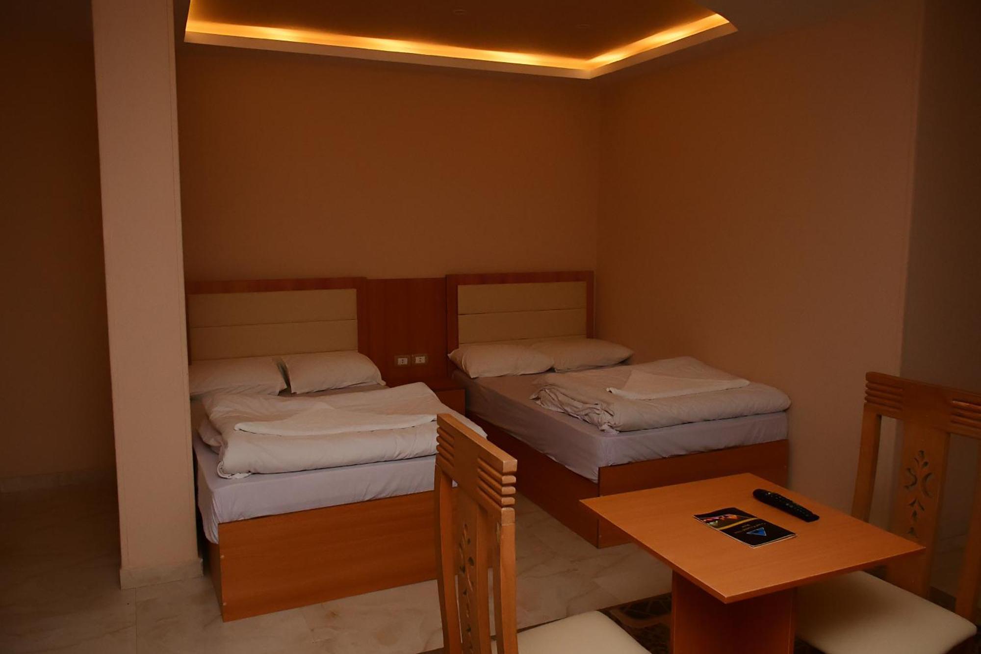 Grand Golden Pyramids View Hotel Kafrat al Jabal Luaran gambar