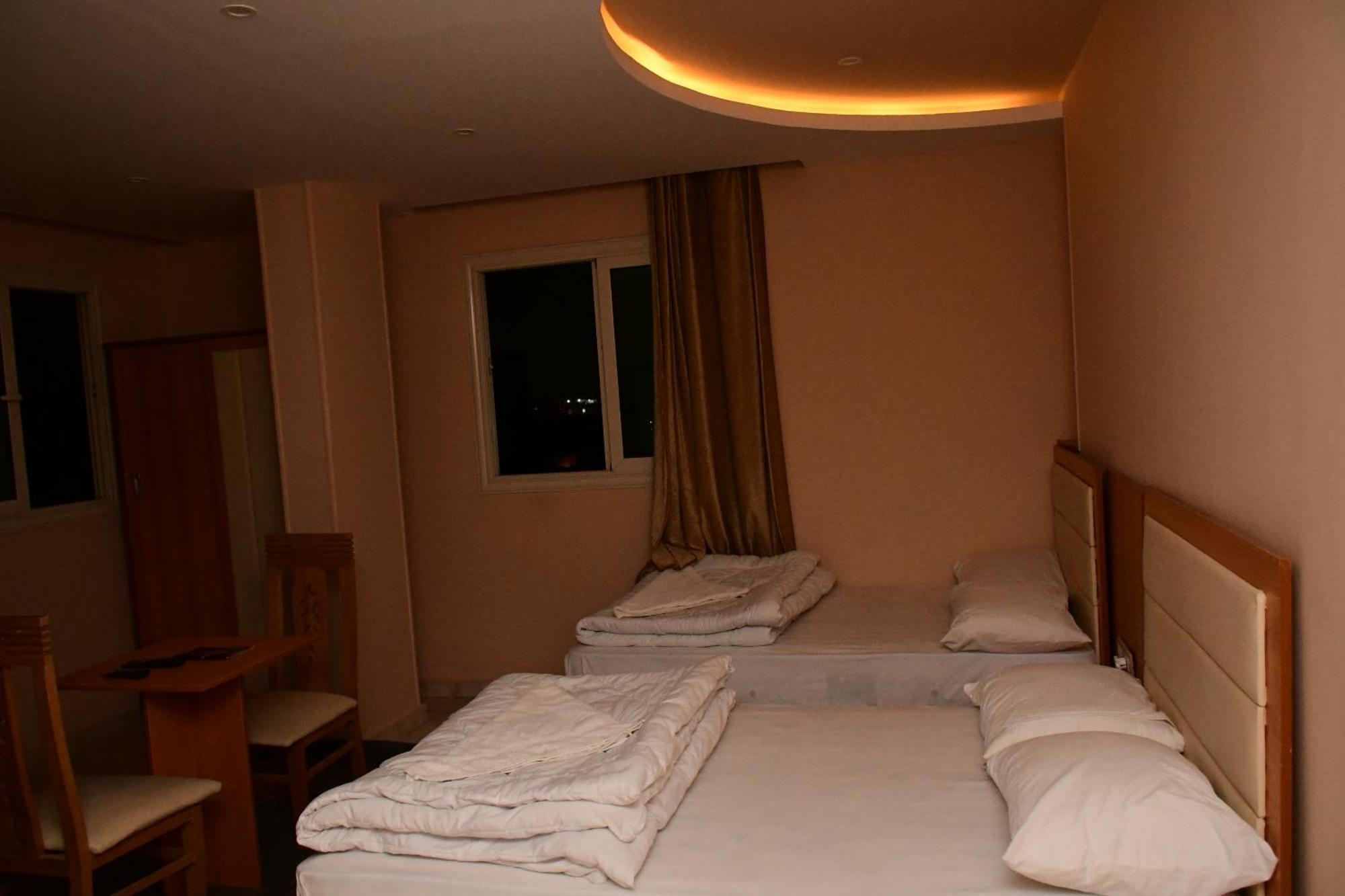 Grand Golden Pyramids View Hotel Kafrat al Jabal Luaran gambar