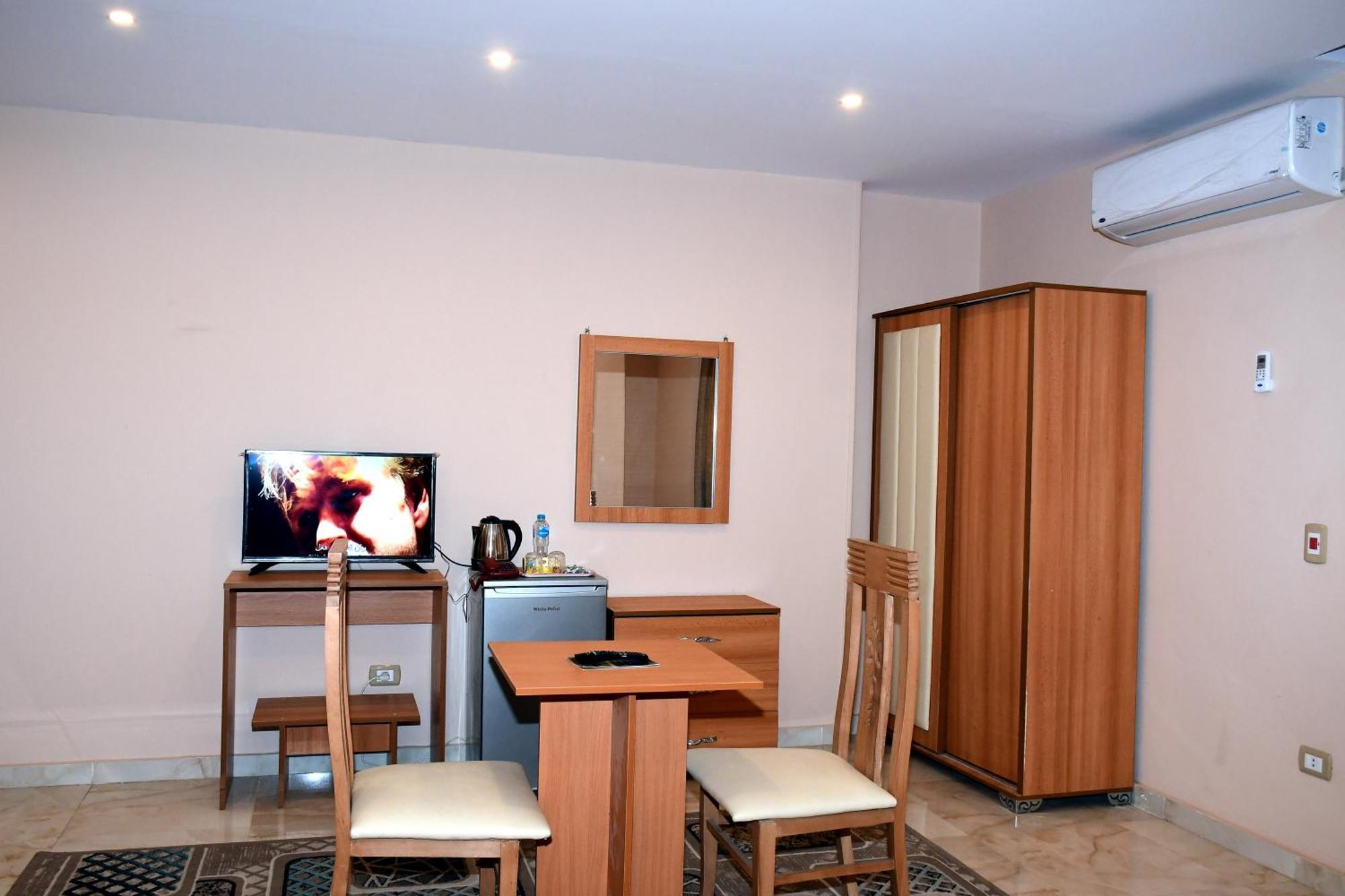 Grand Golden Pyramids View Hotel Kafrat al Jabal Luaran gambar