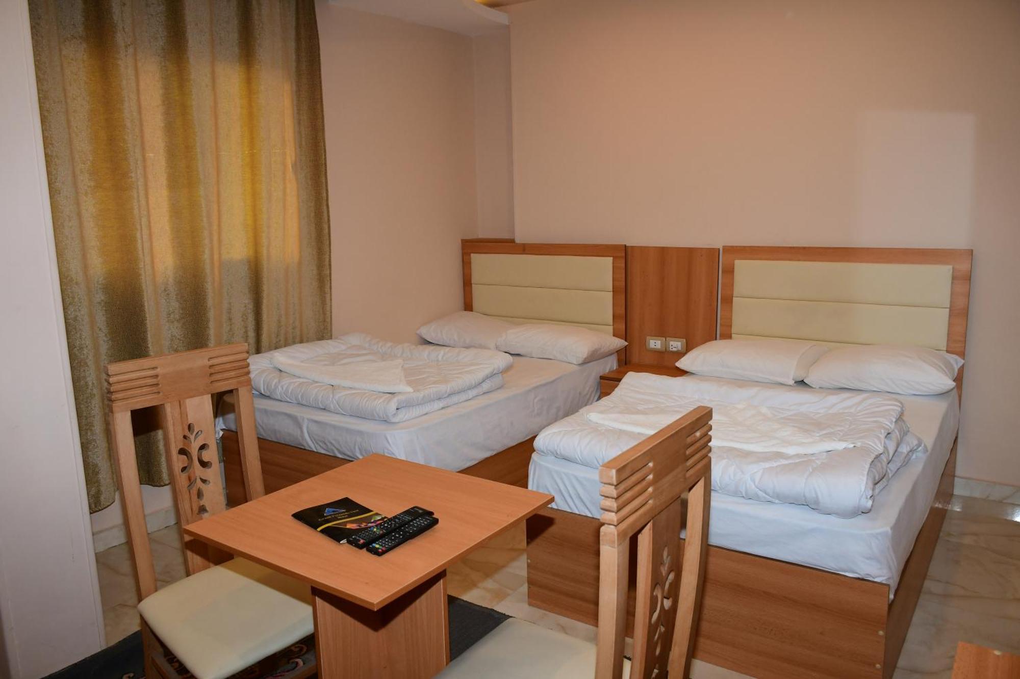 Grand Golden Pyramids View Hotel Kafrat al Jabal Luaran gambar
