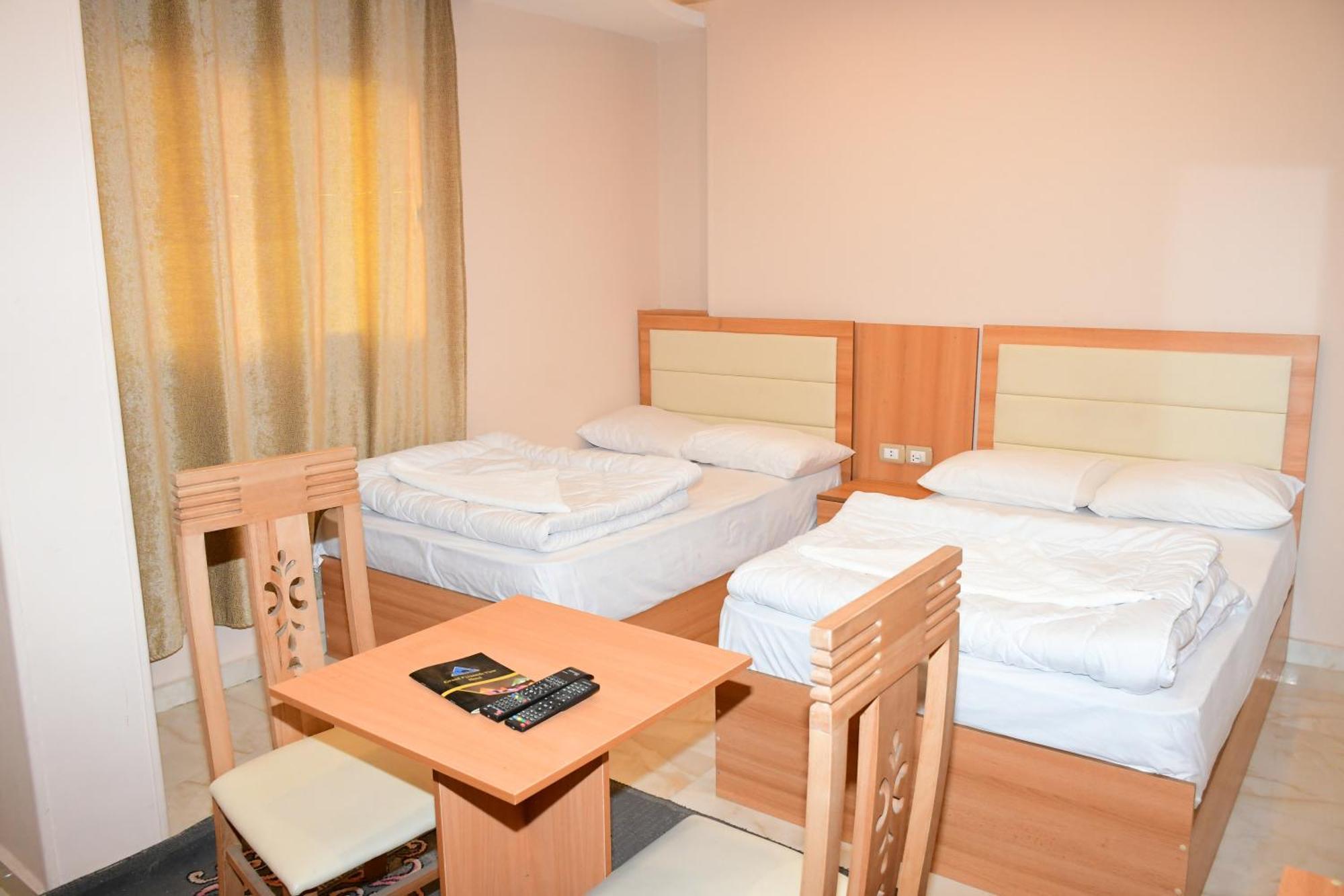 Grand Golden Pyramids View Hotel Kafrat al Jabal Luaran gambar