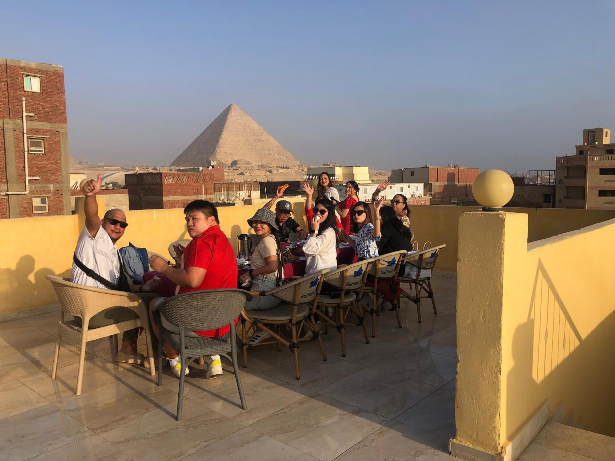 Grand Golden Pyramids View Hotel Kafrat al Jabal Luaran gambar