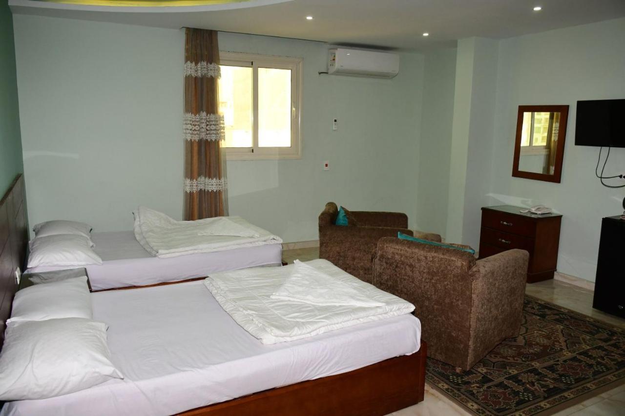 Grand Golden Pyramids View Hotel Kafrat al Jabal Luaran gambar